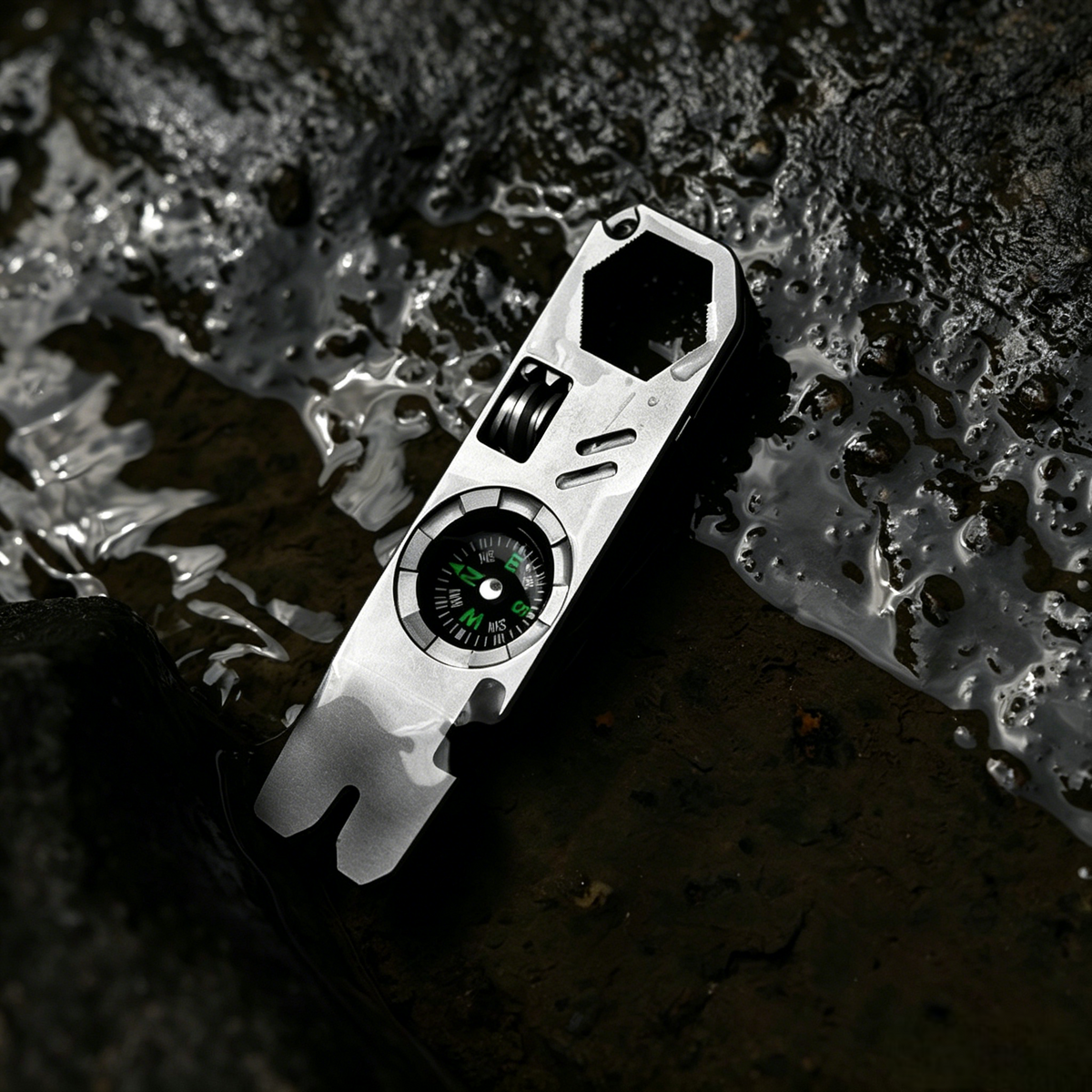 SwitchDisc: Titanium Pocket Tool for Everyday Carry