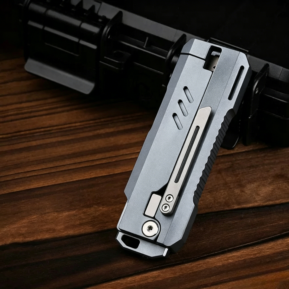 The JetFlick - Innovative Titanium Knife with Unique Opening