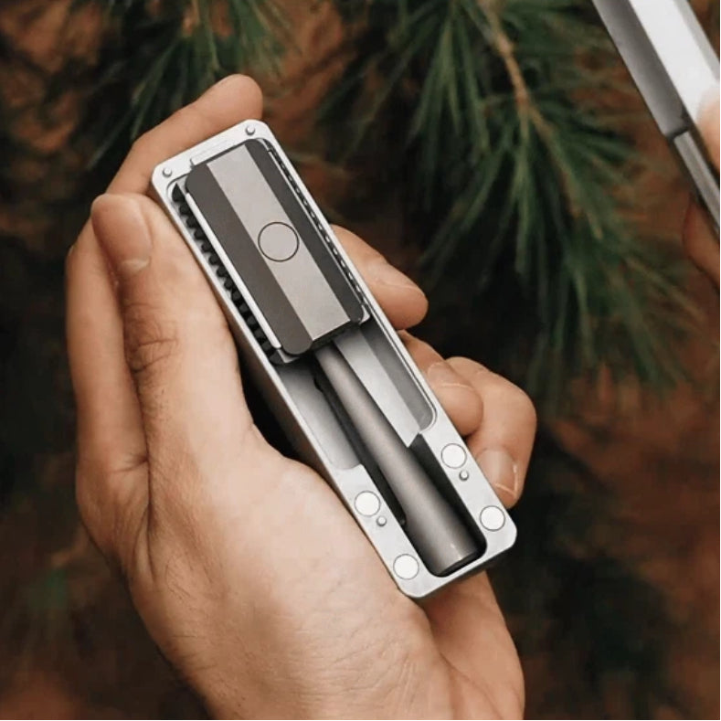 ModuRazor V2 - Smaller, Lighter, Travel-Ready Titanium Razor