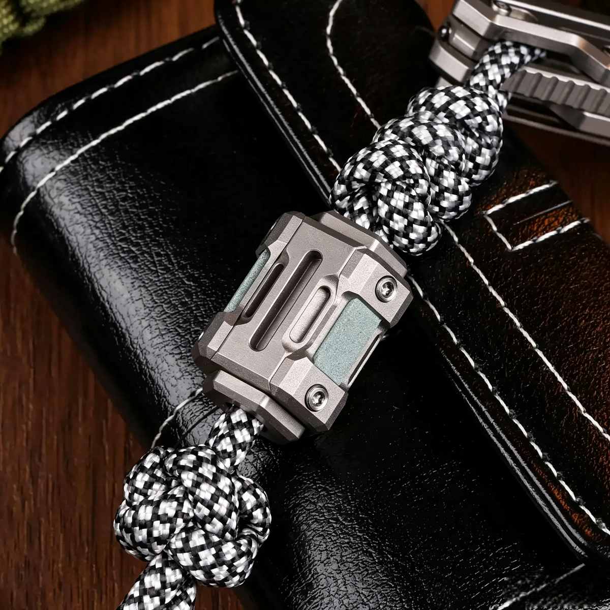 TiSpinx: Titanium Pendant That Redefines EDC