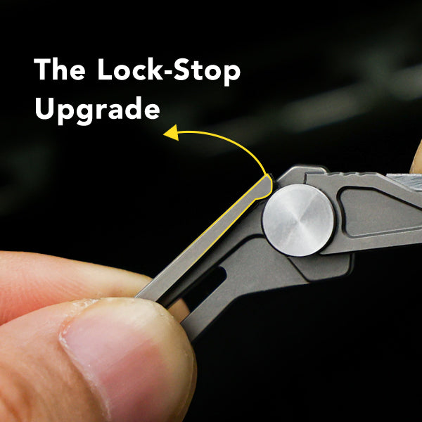 KeyKnife: Mini Titanium & Carbon Fiber EDC Scalpel
