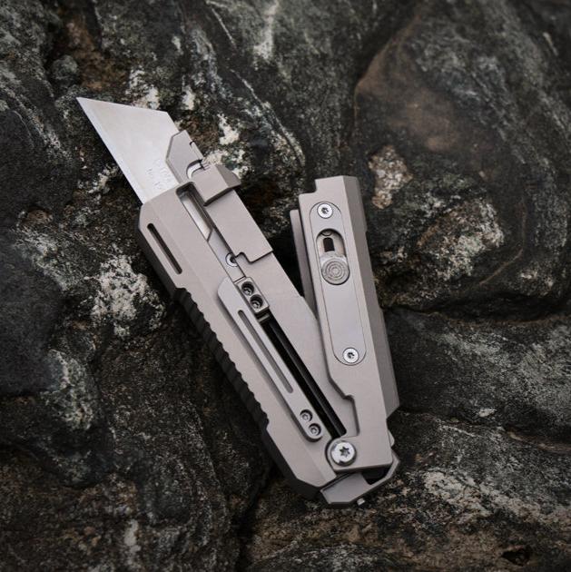 The JetFlick - Innovative Titanium Knife with Unique Opening
