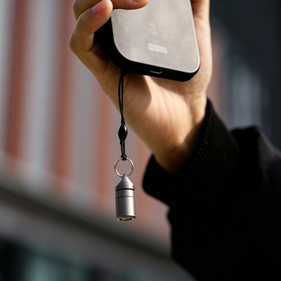 LUMIX Nano Ti— A 100-Lumen Titanium Micro Flashlight