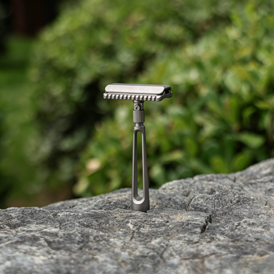 ModuRazor V2 - Smaller, Lighter, Travel-Ready Titanium Razor