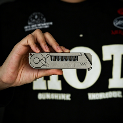 The UltraFix Driver: Titanium Magnetic Ratchet Screwdriver