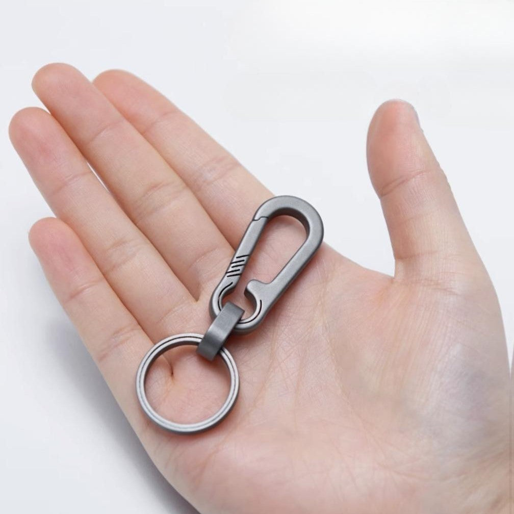 Titanium quick-release keychain