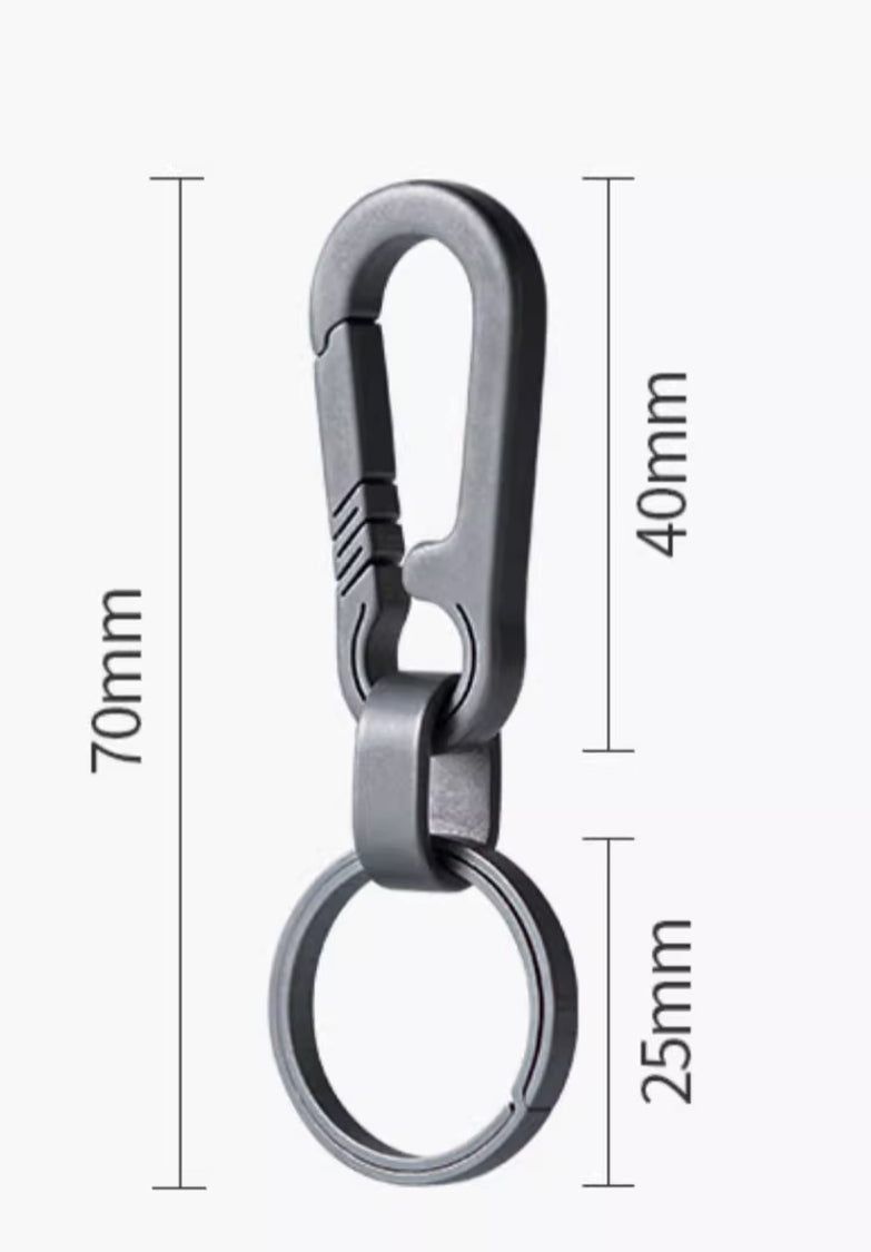 ACCESSOIRES EN OPTION: Porte-clés à dégagement rapide en titane