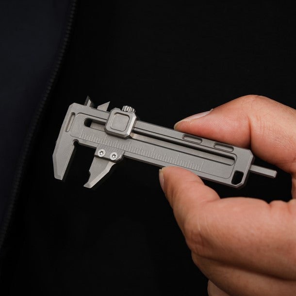 TiCal Pro - Mini-pied à coulisse en titane avec plus de 7 fonctions en un seul outil