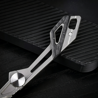 KeyKnife: Mini Titanium & Carbon Fiber EDC Scalpel