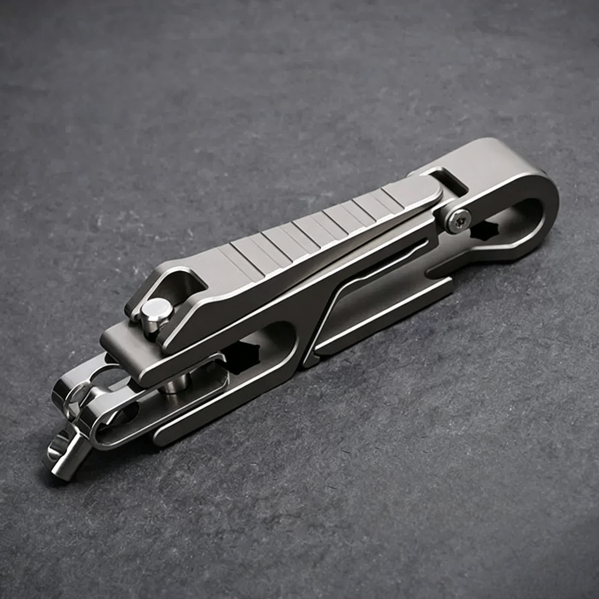 K-Smart 4.0 | Titanium Quick-Release Keychain Reinvented