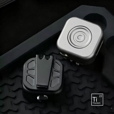 MagCoin - Titanium Magnetic Quick-Release Micro Flashlight