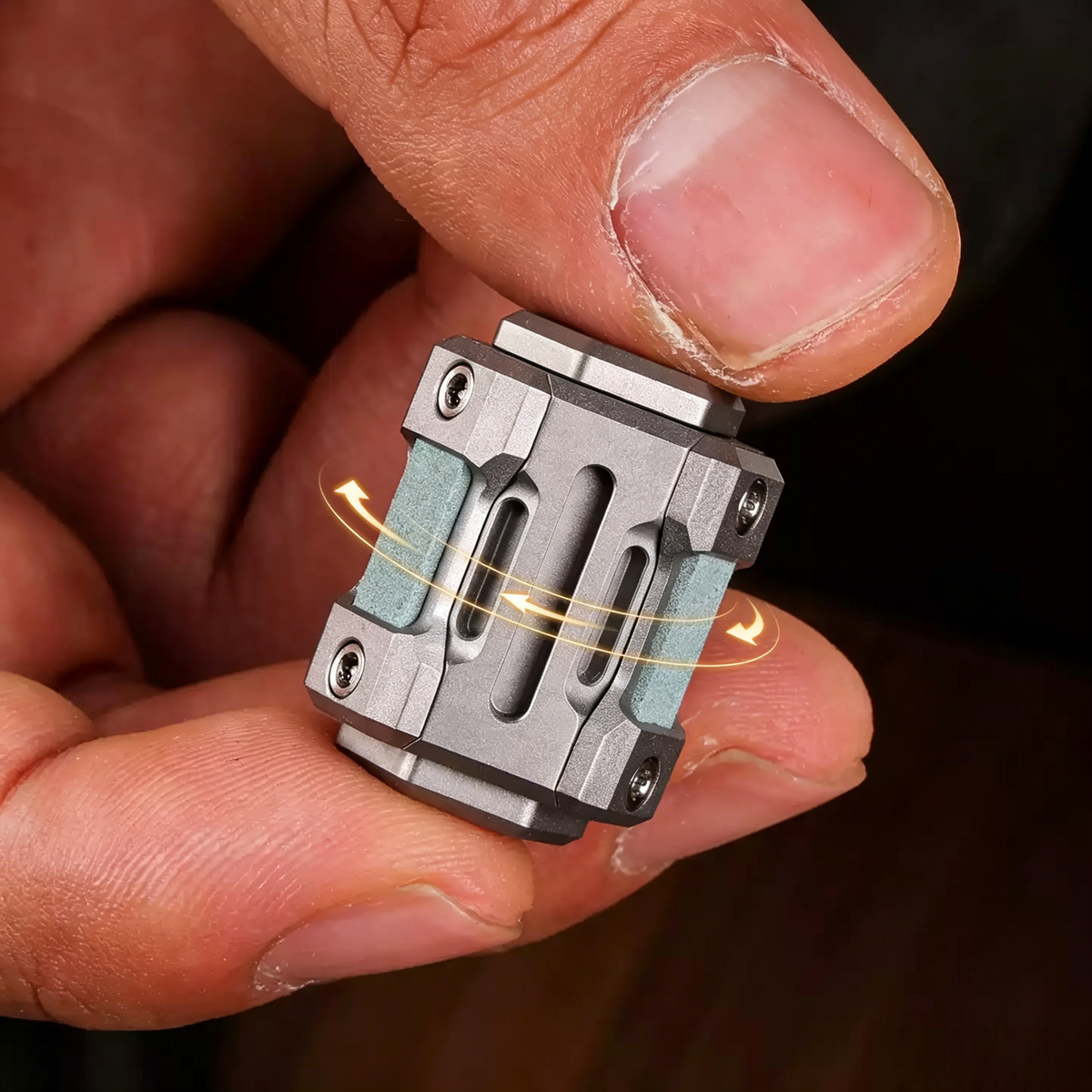TiSpinx: Titanium Pendant That Redefines EDC