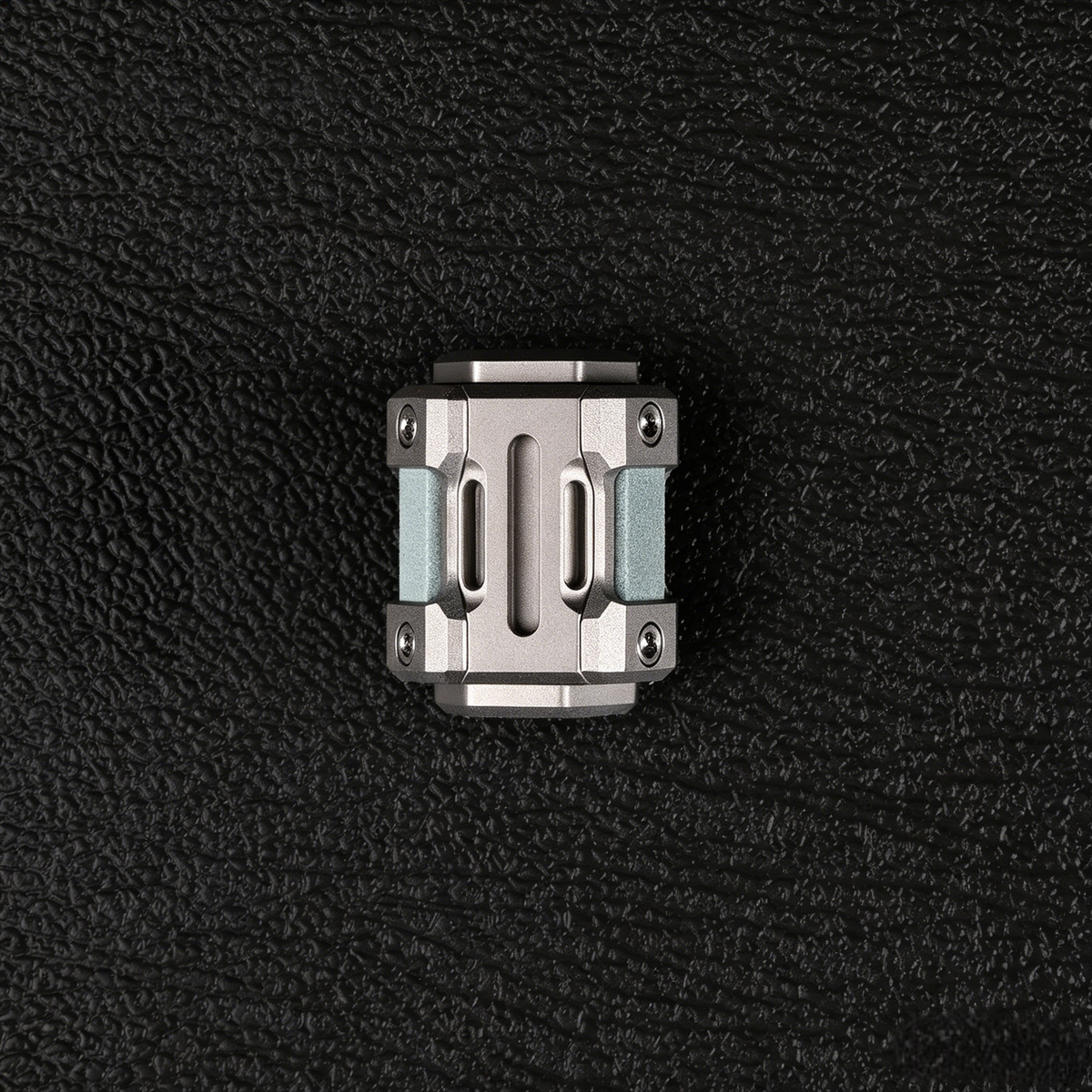 TiSpinx: Titanium Pendant That Redefines EDC
