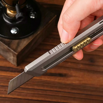The Shark - Titanium Retractable Multifunction Utility Knife