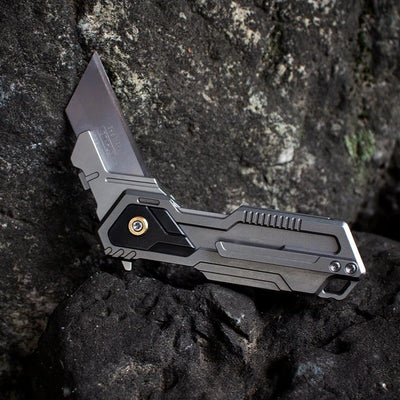 Phantom 2.0 Gr5 Titanium Folding Utility Cutter — Replaceable Insert, Pocket Clip